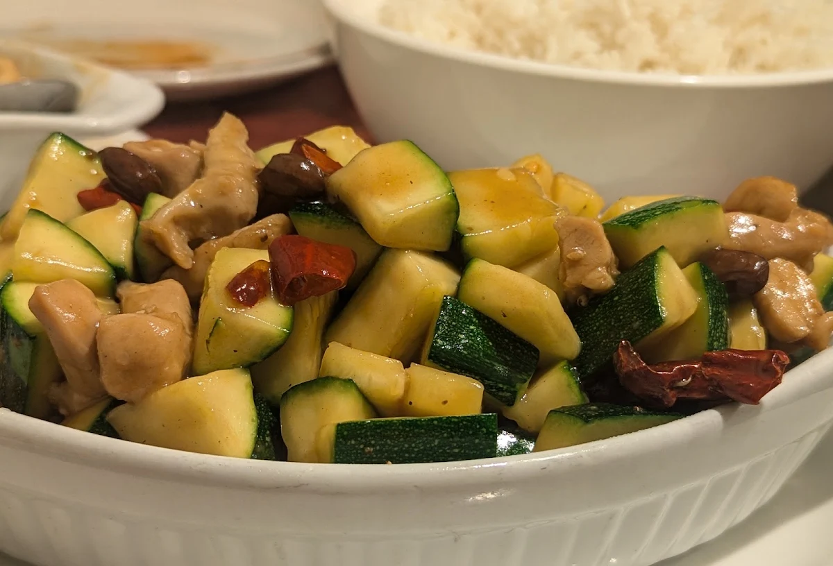 Crispy Fish With Sweet and Sour Sauce / 松子魚